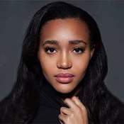 Lauren  Simmons