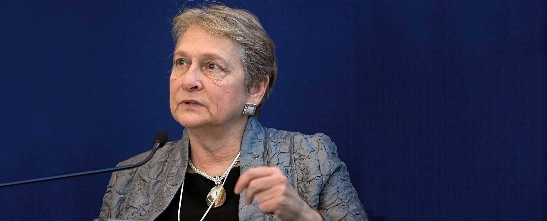 Laura Liswood