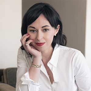 Tara  Schuster