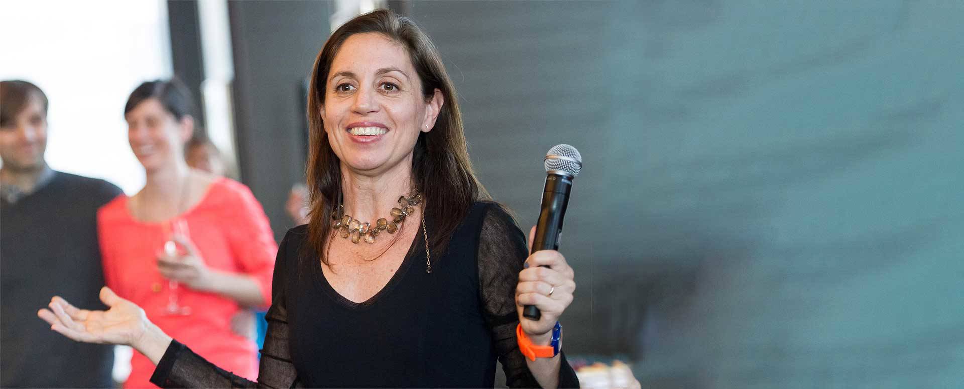 Ninive Calegari