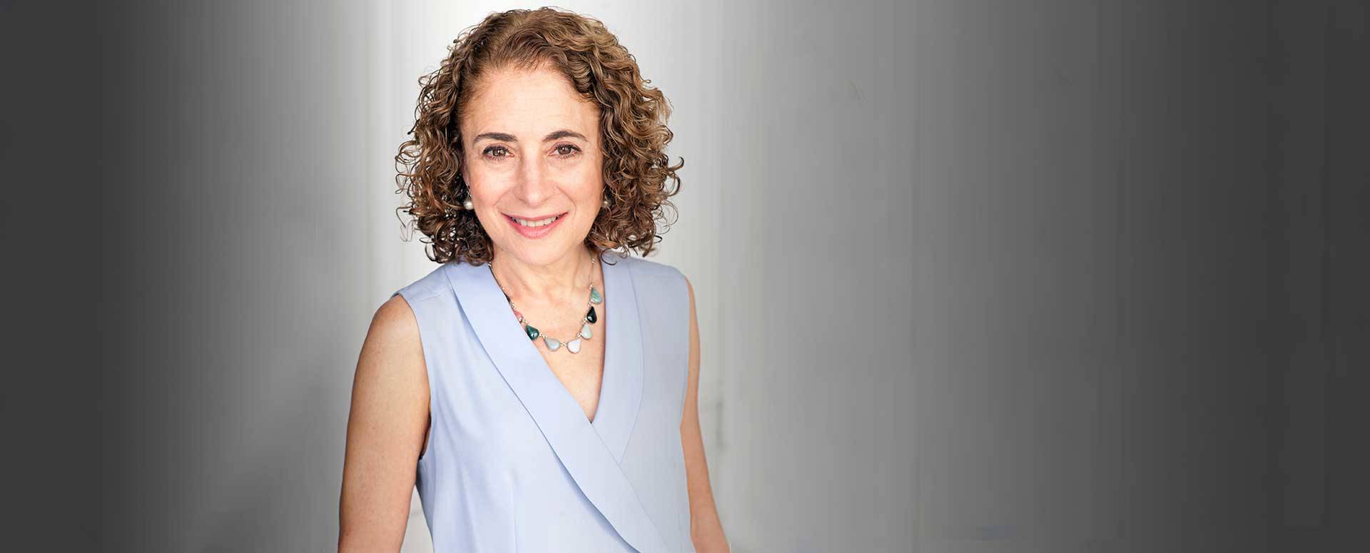Dr. Elisabeth  Rosenthal