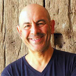 Simon  Majumdar