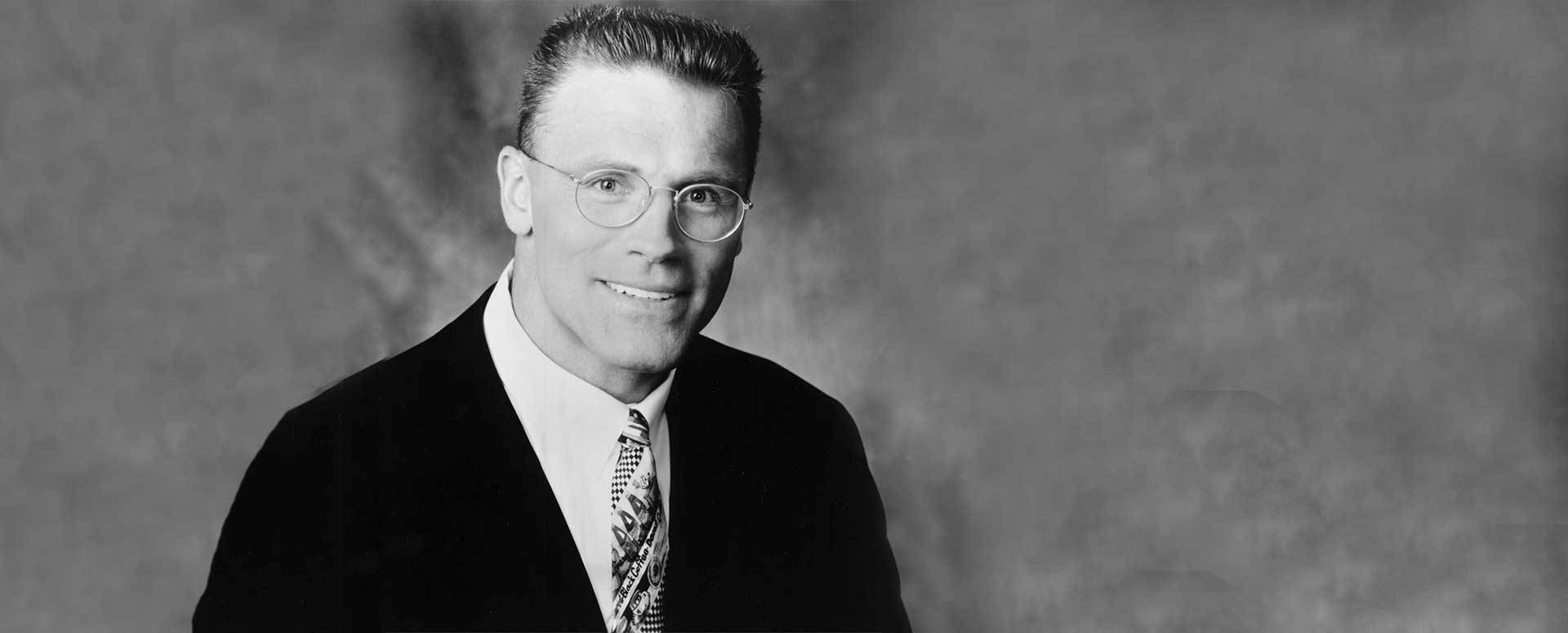 Howie  Long
