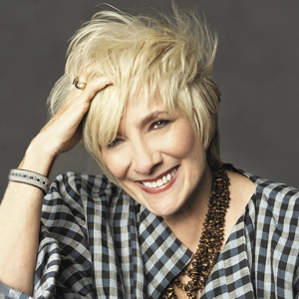 Betty  Buckley