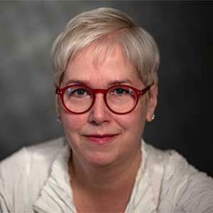 Lindy  Elkins-Tanton