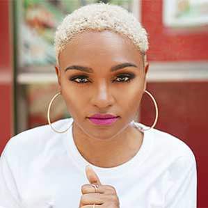 Lauren "Lolo"  Spencer