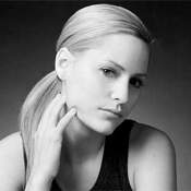 Aimee  Mullins