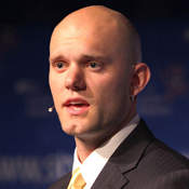 James  Clear